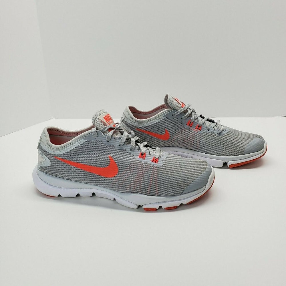 Nike Women's Flex Supreme TR4 Lace Up Training